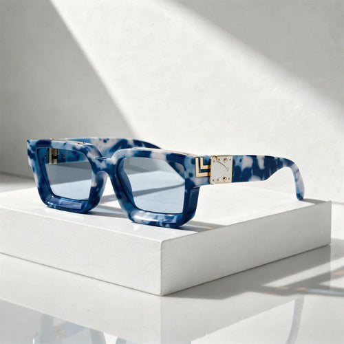 Altruve - Oversized Thick Frame Square Sunglasses
