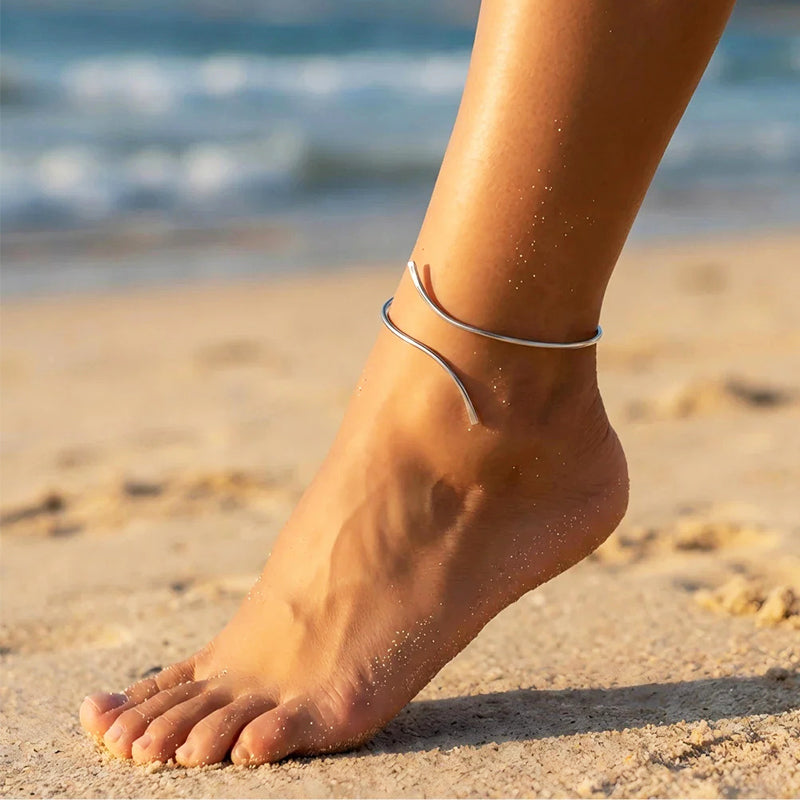 Dahlia - Women’s Minimalist Spiral Anklet