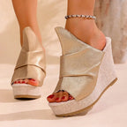 Everlee - Women’s Textured Wedge Mule Sandals