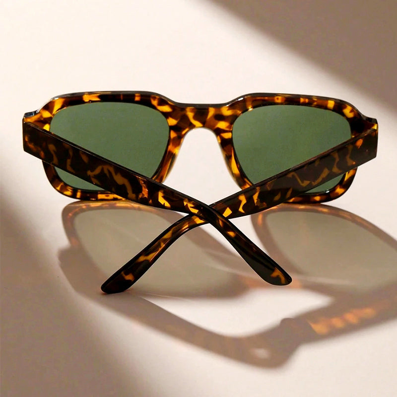 Graham - Unisex Bold Square Sunglasses