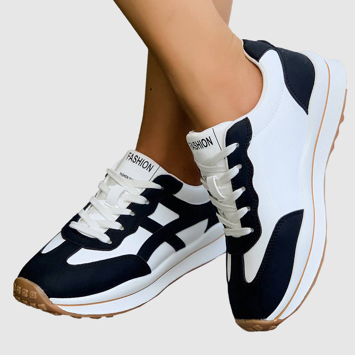 Harper - Women's Retro Panel Lace-Up Sneakers