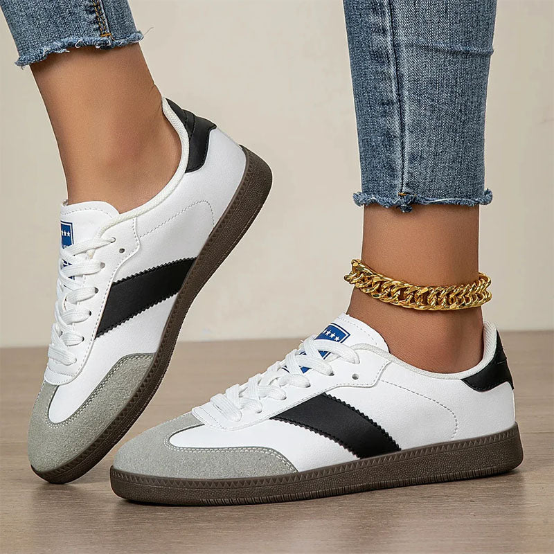 Kinley - Women's Vintage Court Style Sneakers