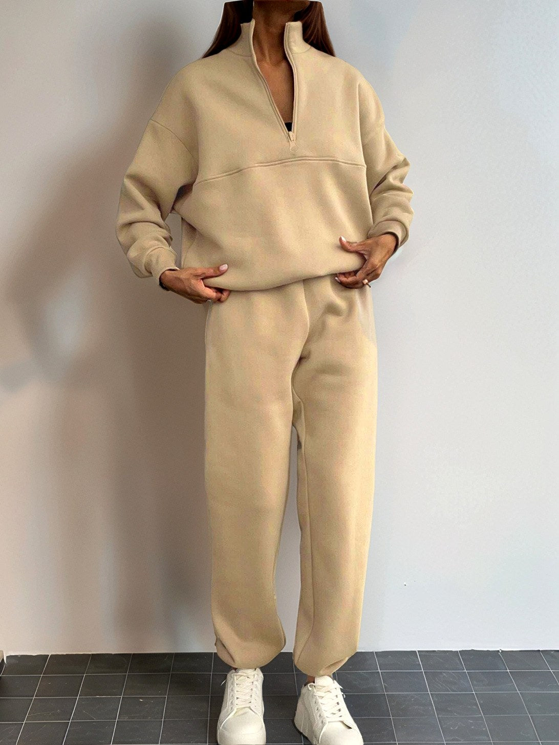 Vera - Women's Half-Zip Pullover & Jogger Pants Set