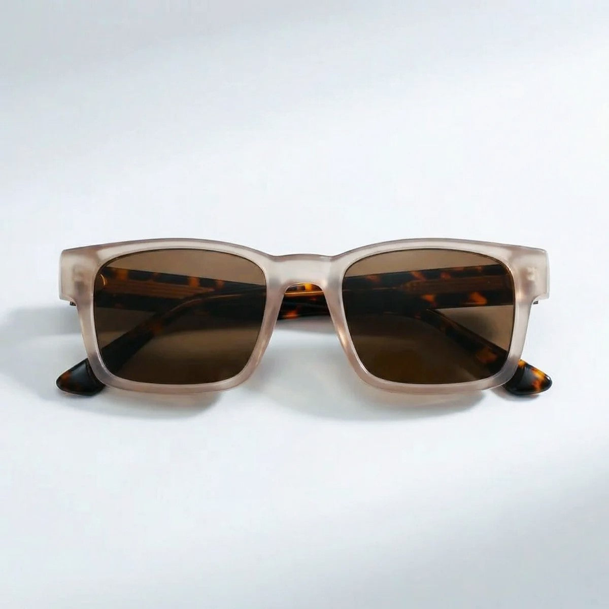 Veyro - Retro Rectangle Frame Sunglasses