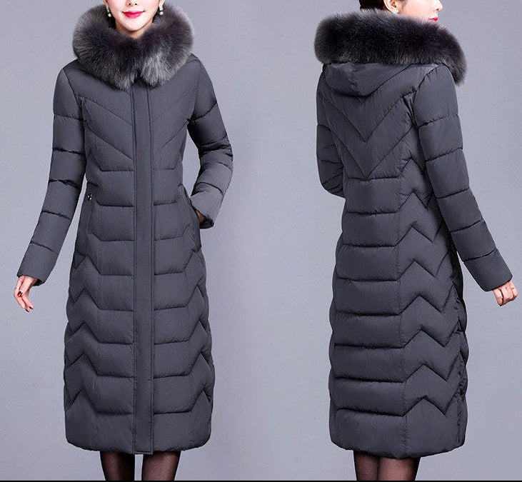 Alianna - Women’s Long Padded Coat with Fur Collar 3