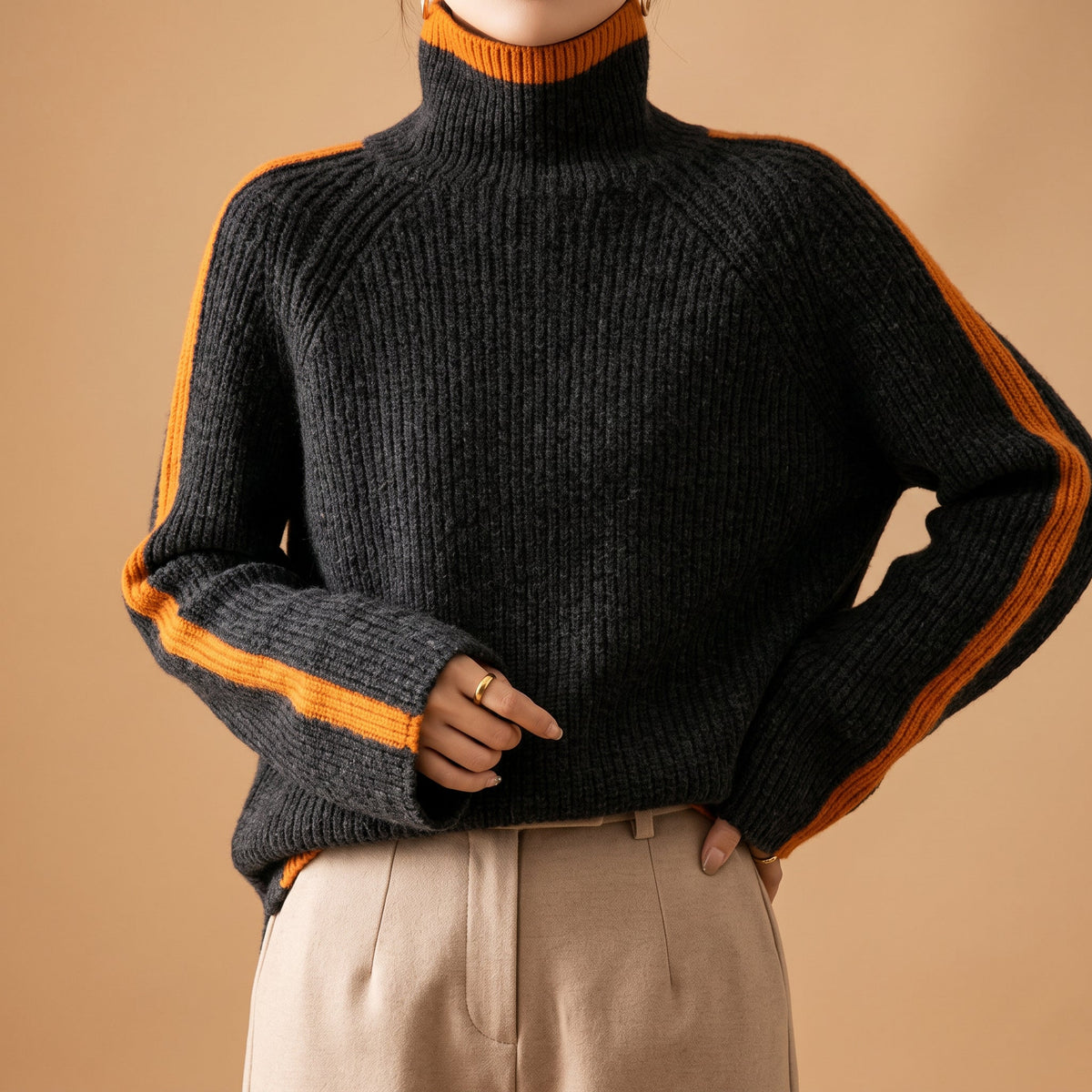 Aviana - Women's Two-Tone Turtleneck Sweater 