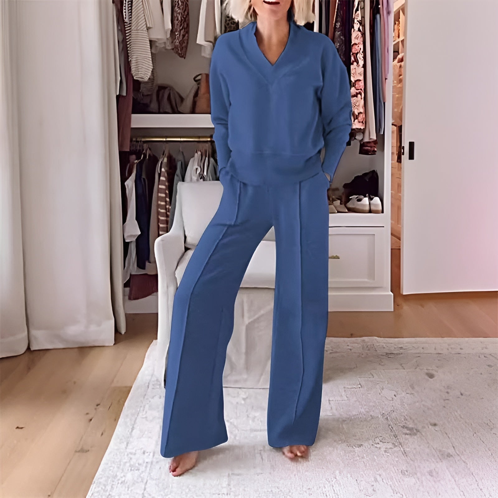 Beatrice - Women's V-Neck Pullover Tracksuit with Wide-Leg Pants
