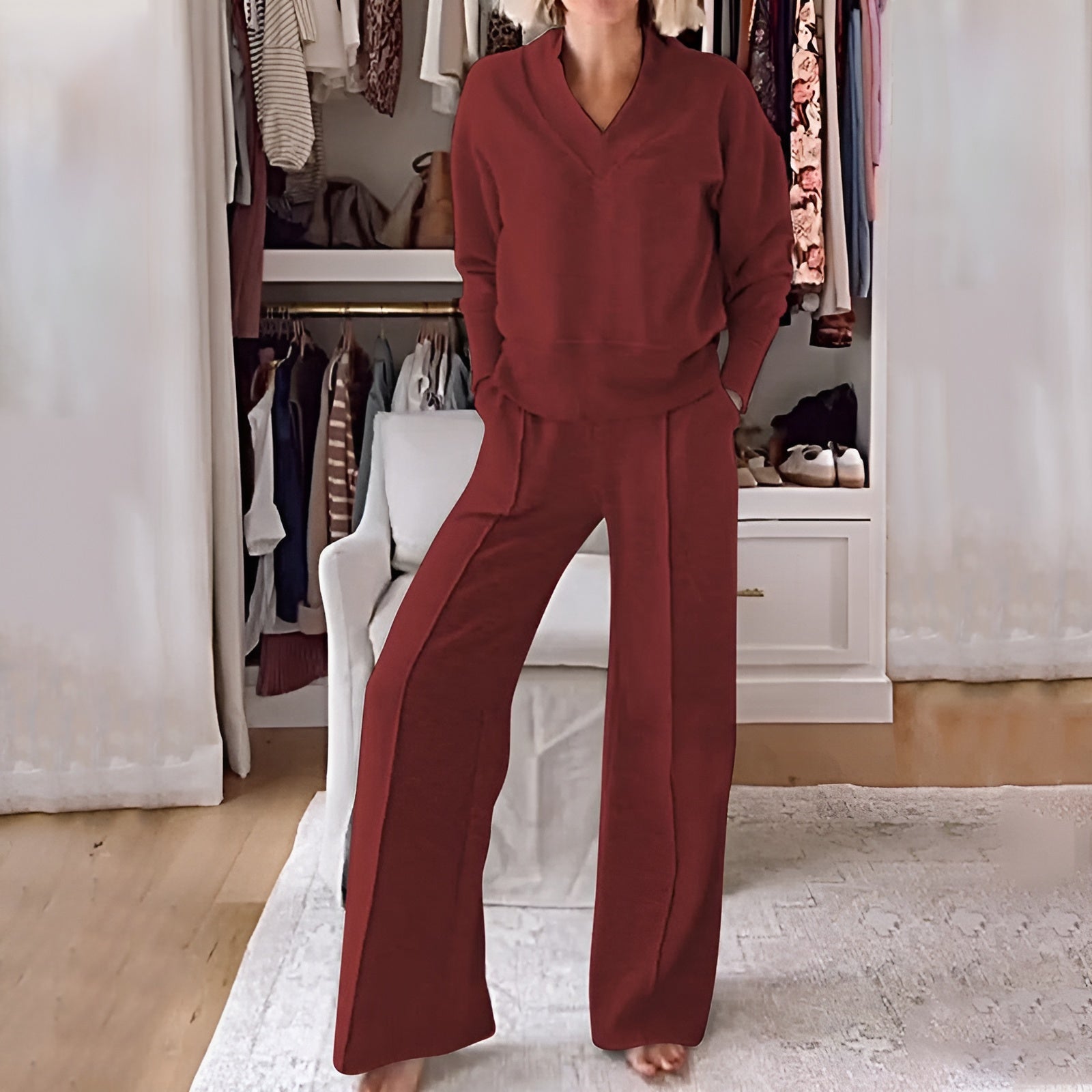 Beatrice - Women's V-Neck Pullover Tracksuit with Wide-Leg Pants