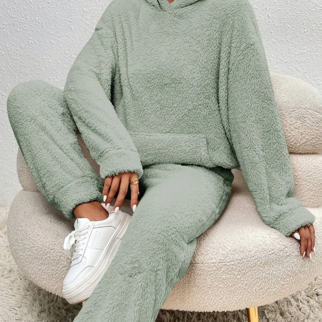 Eloise - Women's Fuzzy Hooded Lounge Set