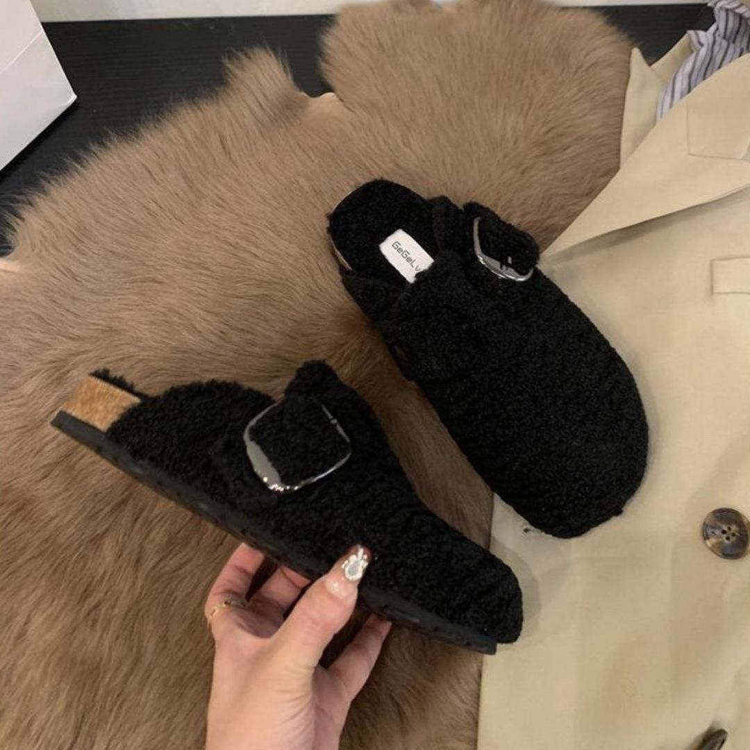Emma - Women's Fleece-Lined Clog Slippers with Buckle Strap