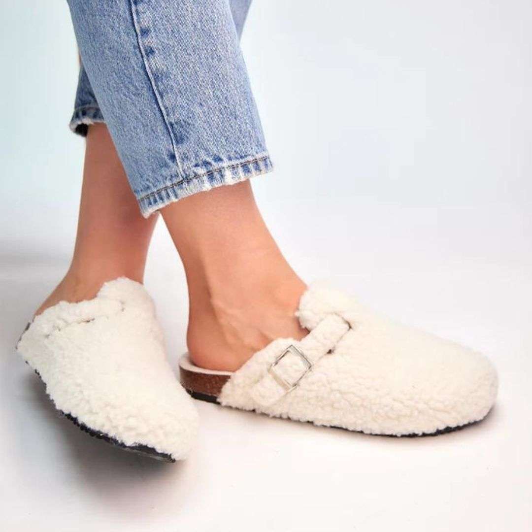 Emma - Women's Fleece-Lined Clog Slippers with Buckle Strap