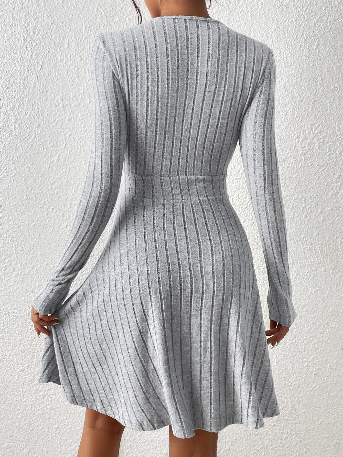 Fiona - Women's Ribbed V-Neck Flare Dress