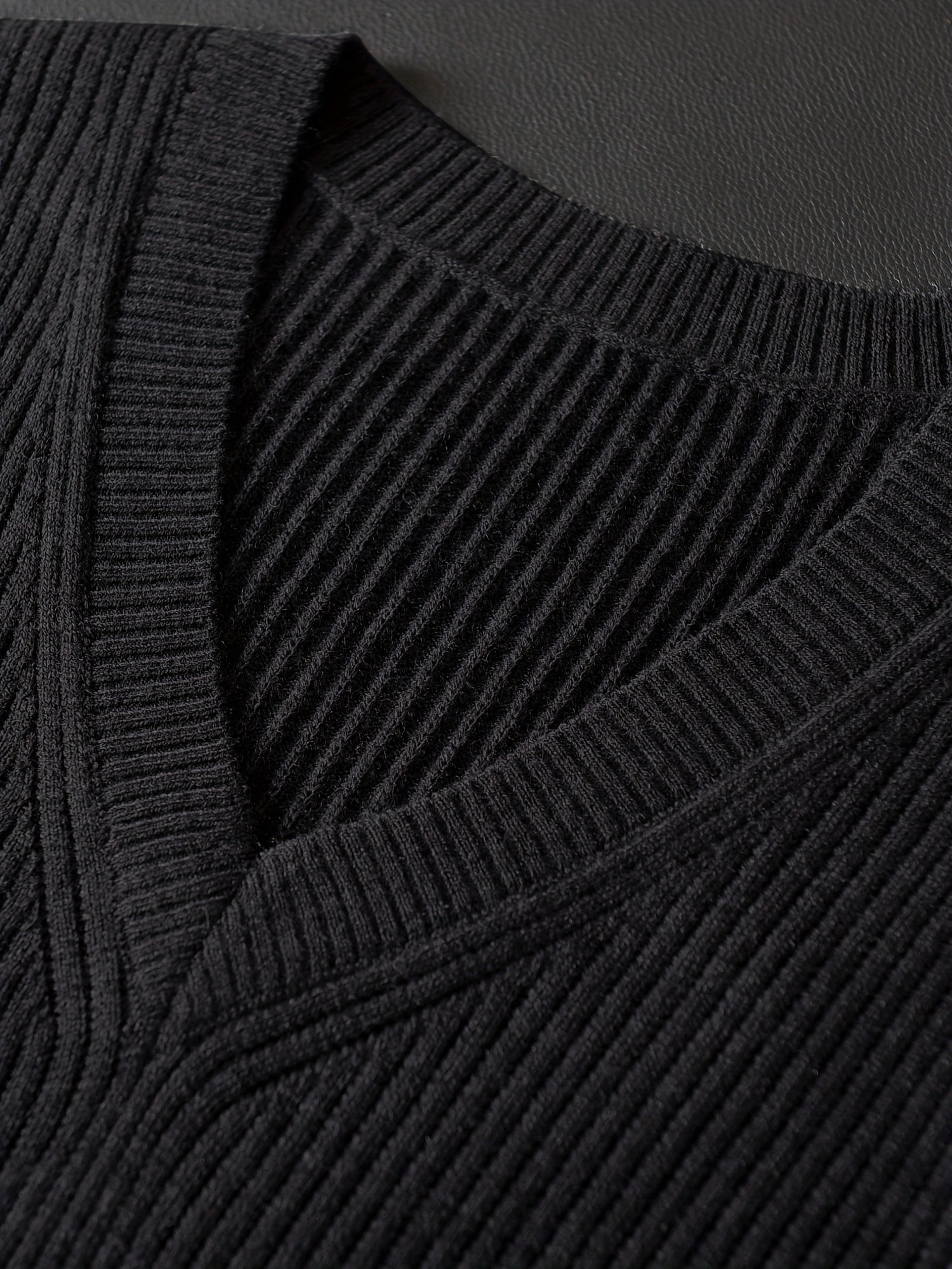 Gregory - Men's Ribbed V-Neck Sweater Vest