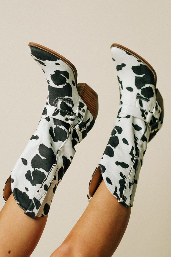 Quinlan - Women's Cow Print Western Boots