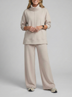Quinley - Women's Turtleneck Pullover and Wide-Leg Pants Set