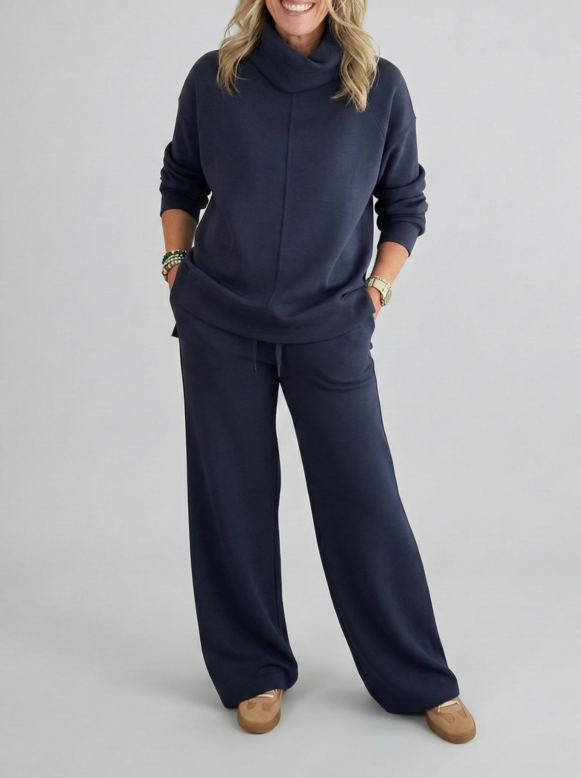 Quinley - Women's Turtleneck Pullover and Wide-Leg Pants Set